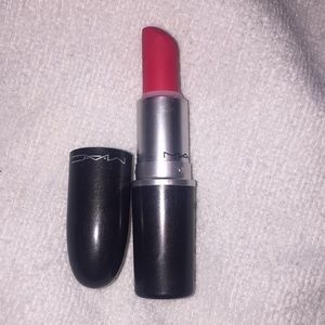MAC relentlessly red retro matte lipstick